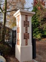 Réalisation de deux piliers en briques et pierre proche Goderville