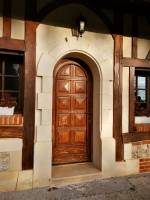 Restauration des façades en briques, silex et pierre, d'une longère proche d'Etretat